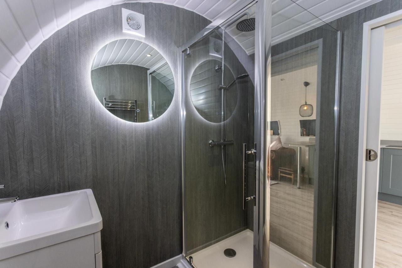 The Lodge @Quarrywood Tenby Ngoại thất bức ảnh